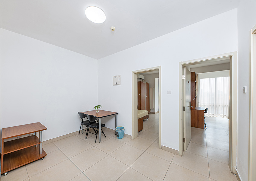 シェア（共有）スペース（奥は各寝室）