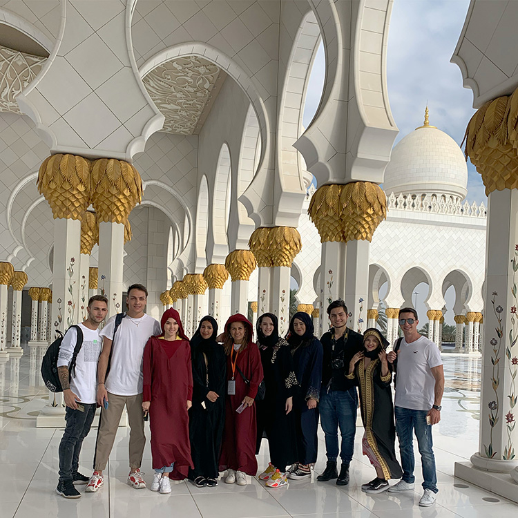イスラムの文化を学ぶツアー