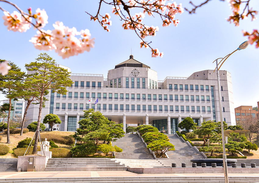 檀国大学のシンボル、議事棟