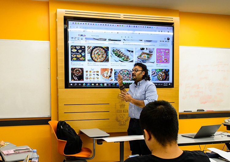 目的や英語レベルに合わせてお選びいただけます