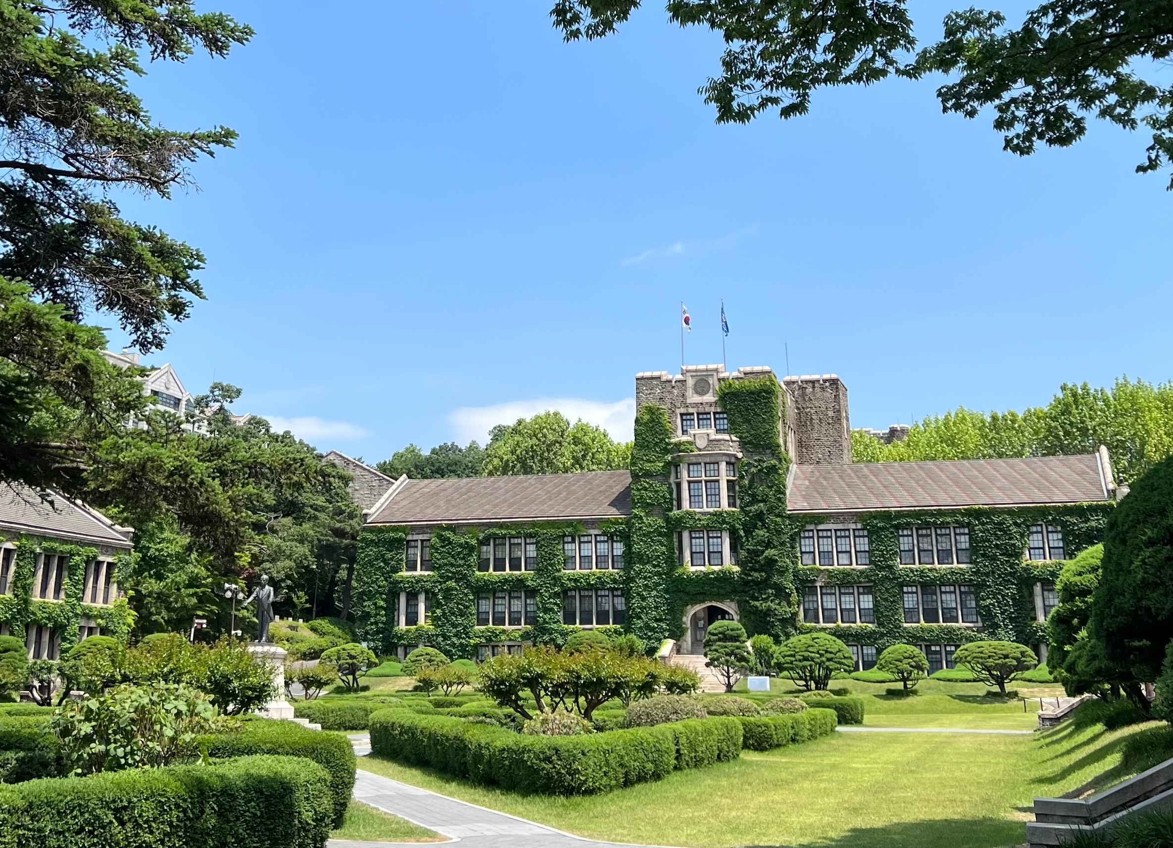 緑豊かな延世大学♪
